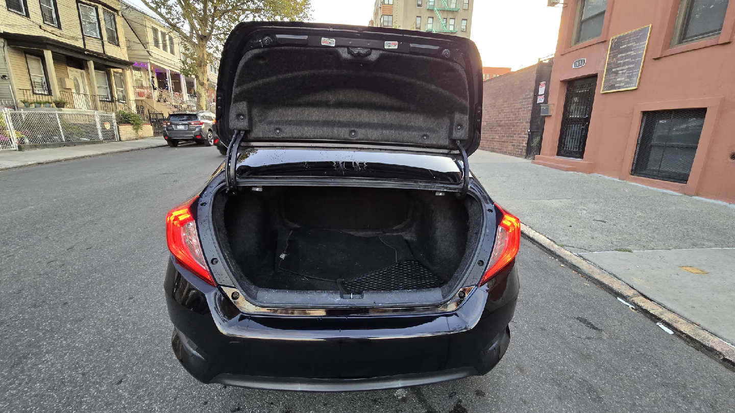 2016 Honda Civic EX-L HATCHBACK 4D - photo 5