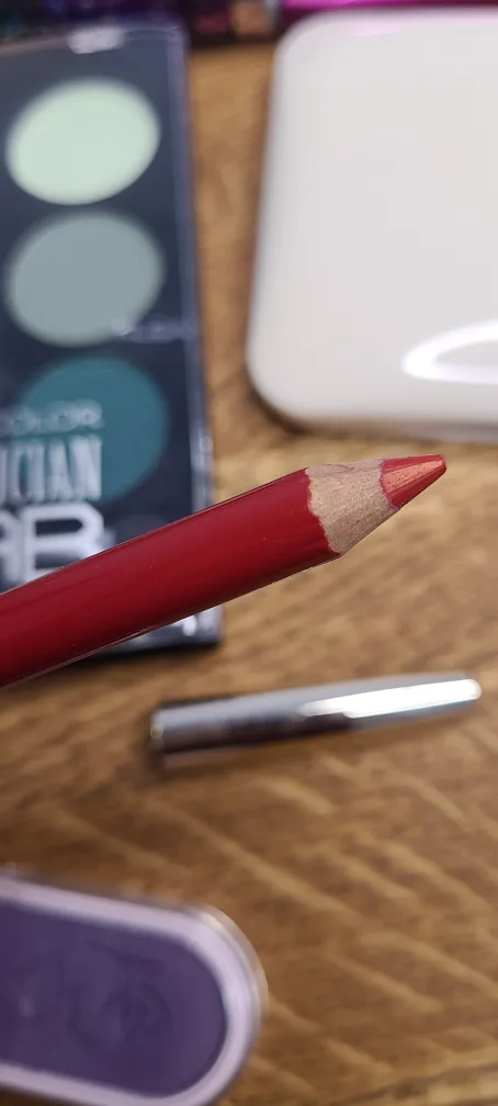 Makeup Bundle: Color Lab, YB, & More! image indicator(5)