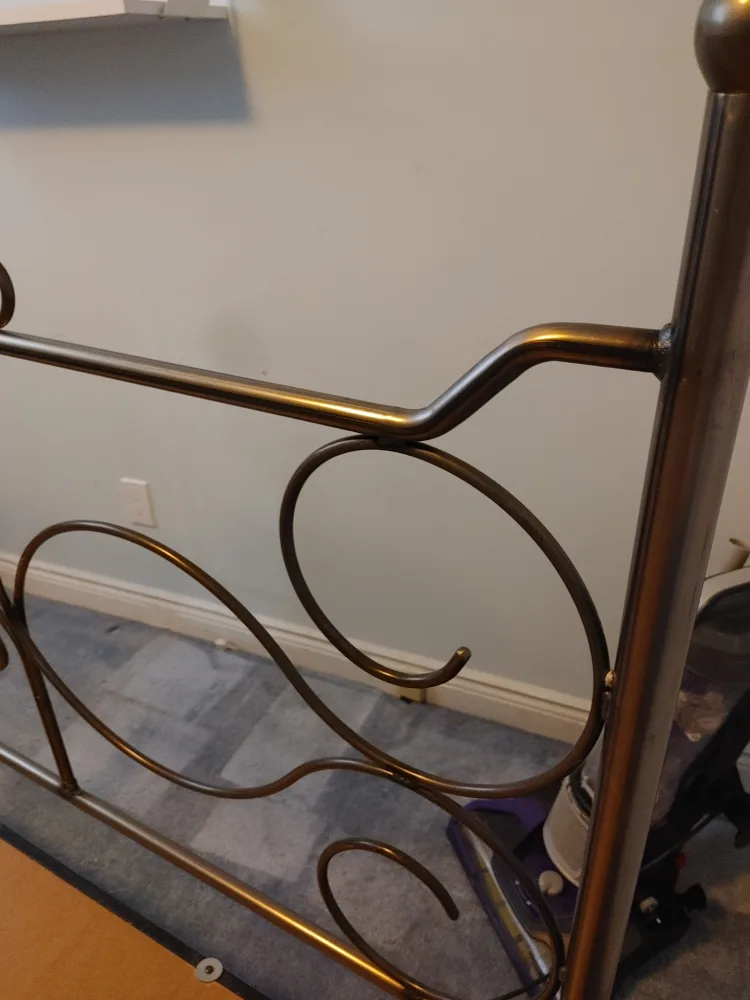 🧡AMISCO METAL QUEEN FRAME MINT CONDITION image indicator(4)