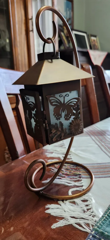Butterfly Lantern with Stand image indicator(3)