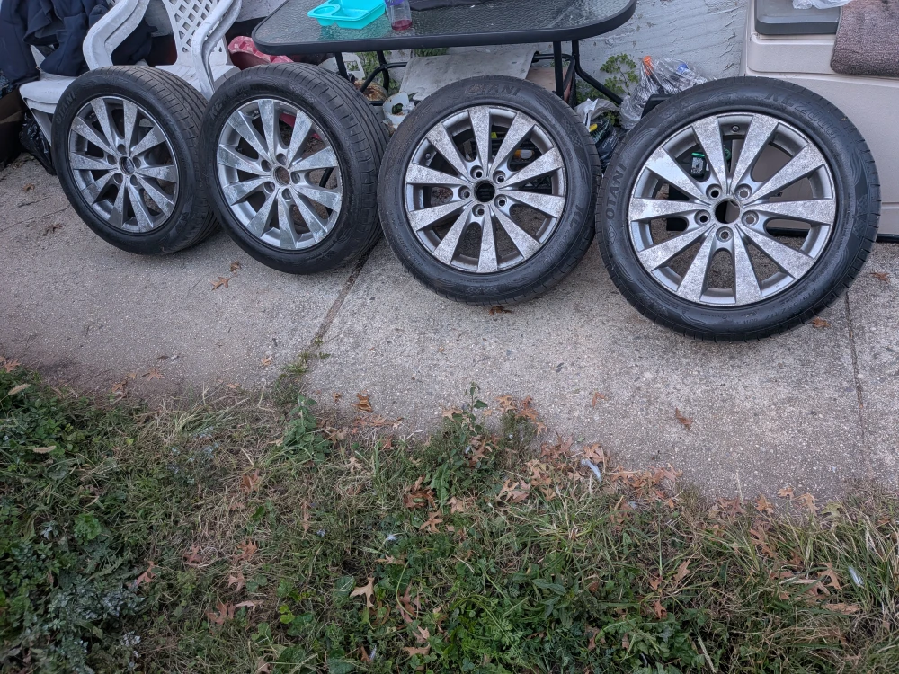 Toyota Avalon rims with tires 2011
