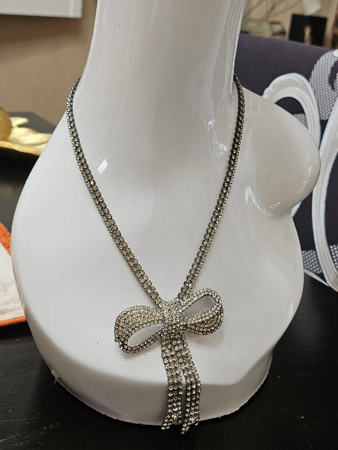 vintage 1950 Rhinestone Necklace Bow image indicator(6)