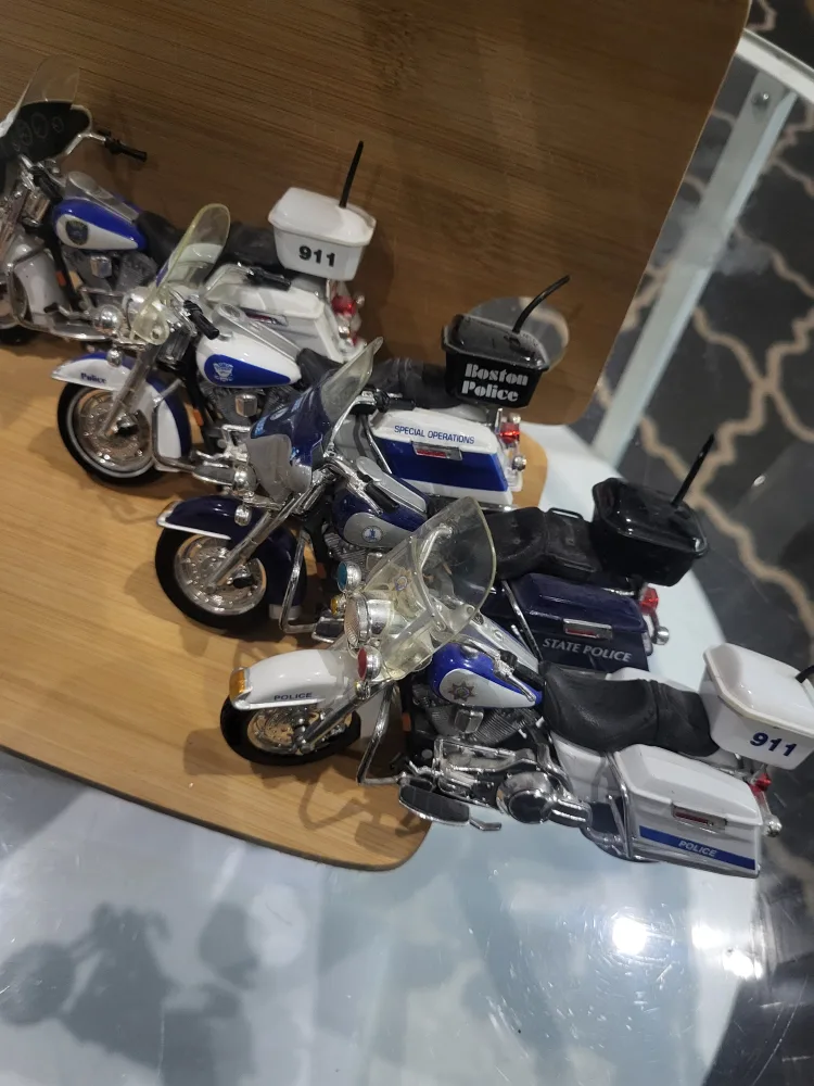 Harley Davidson Motorcycle Model Collection image indicator(5)