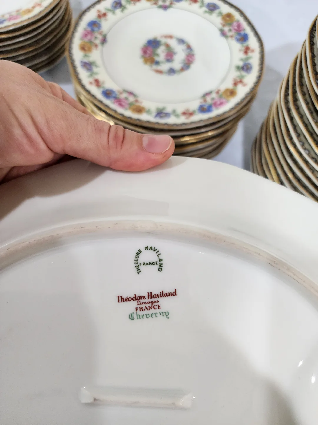 Theodore Haviland China Set image indicator(5)