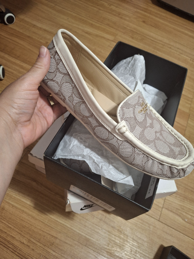 COACH Women's Loafers Size 7.5