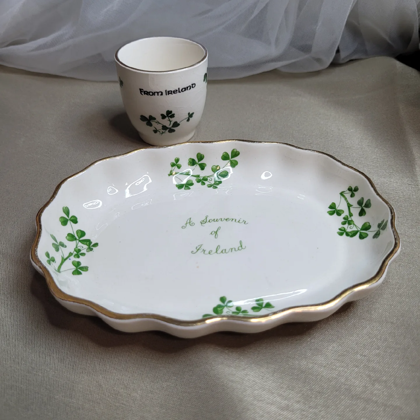 Arklow Ireland Souvenir Of  Ireland  5 1/4" x 4" Trinket Dish.. image indicator(2)