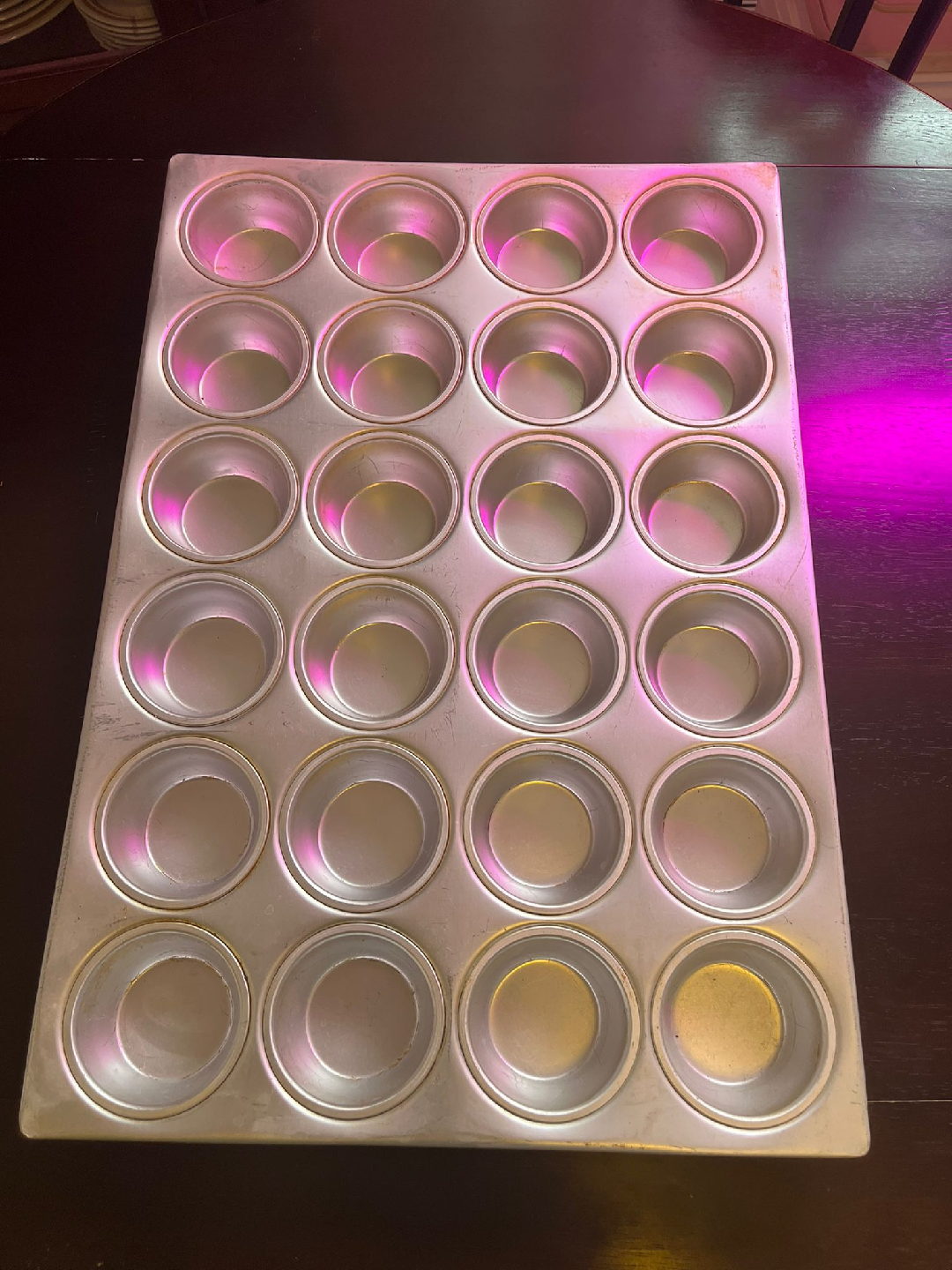 Muffin Tin - 24 Cup Capacity