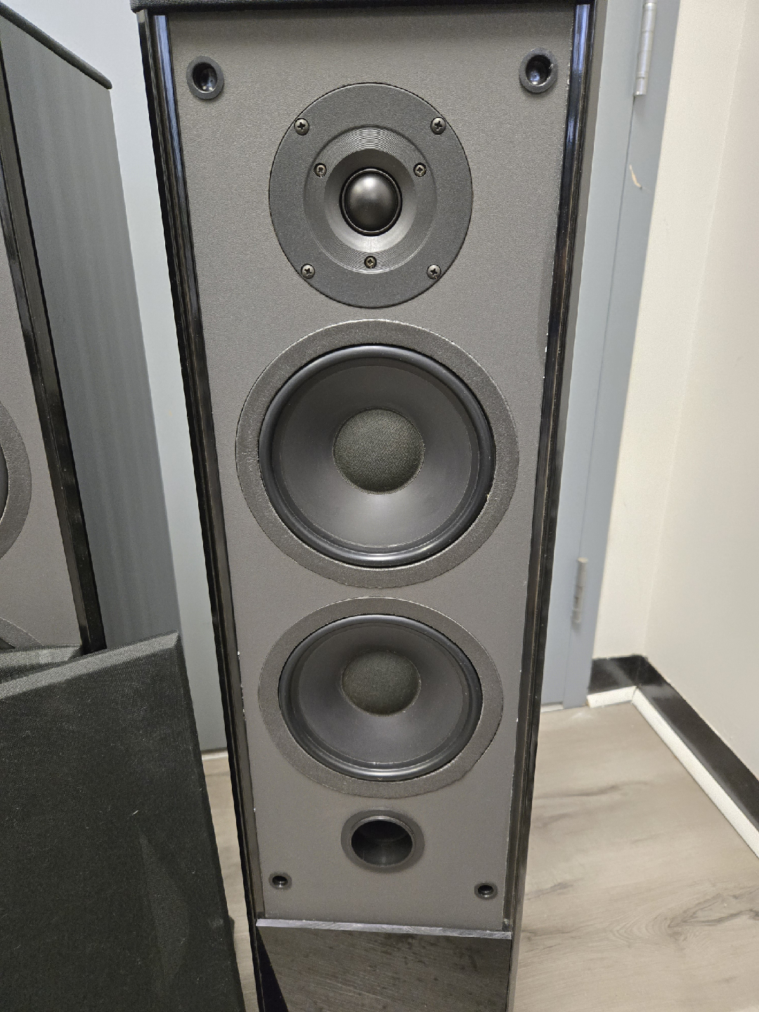 Angstrom Speakers - Tower Style - photo 3