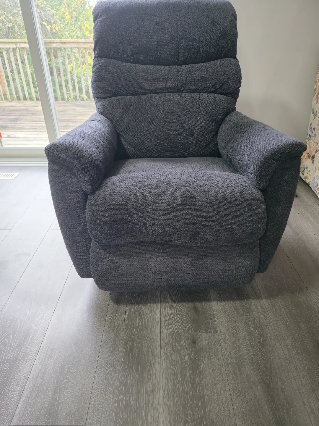 Comfortable Grey Recliner Sofa