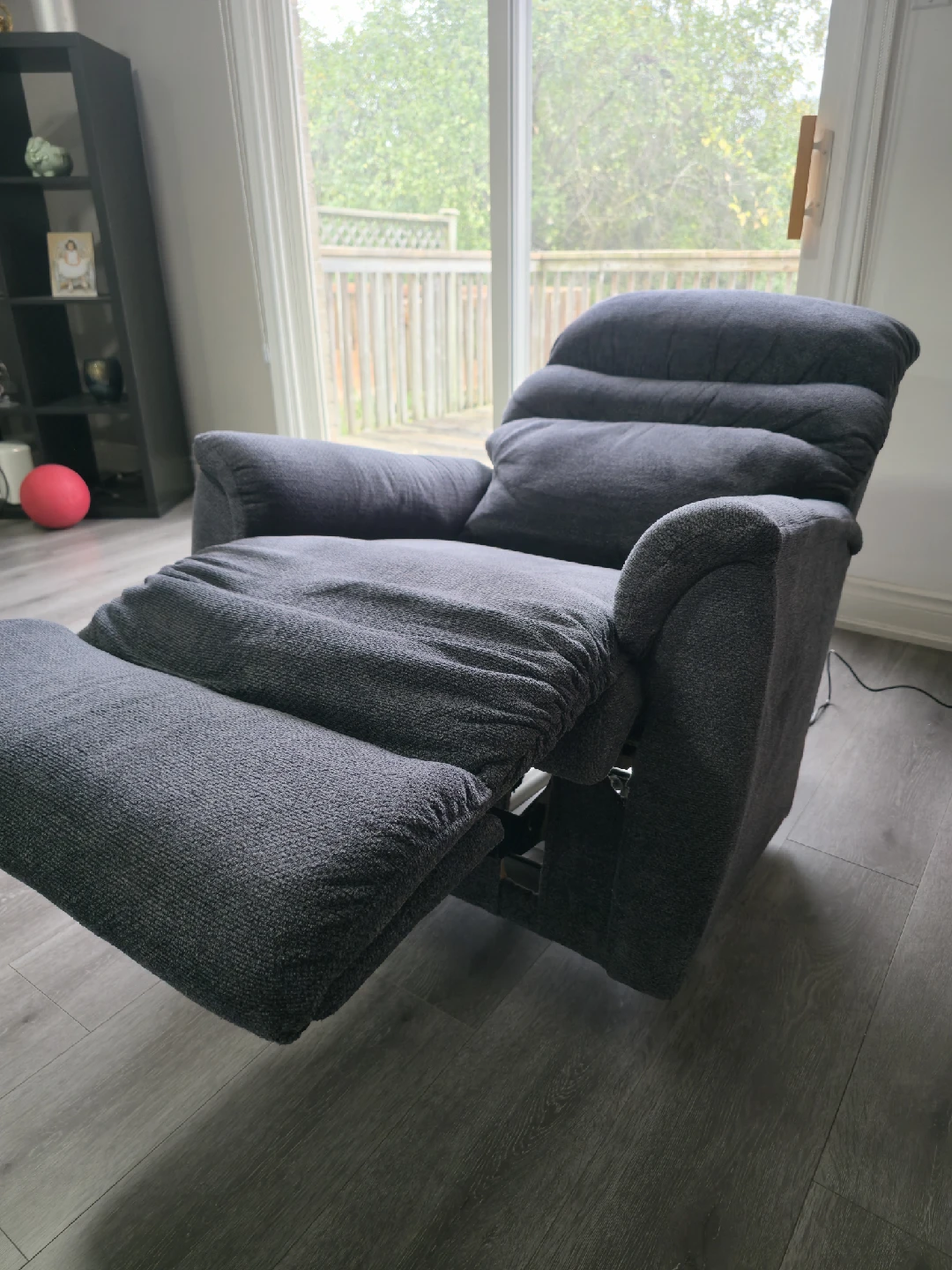 Comfortable Grey Recliner Sofa - photo 2