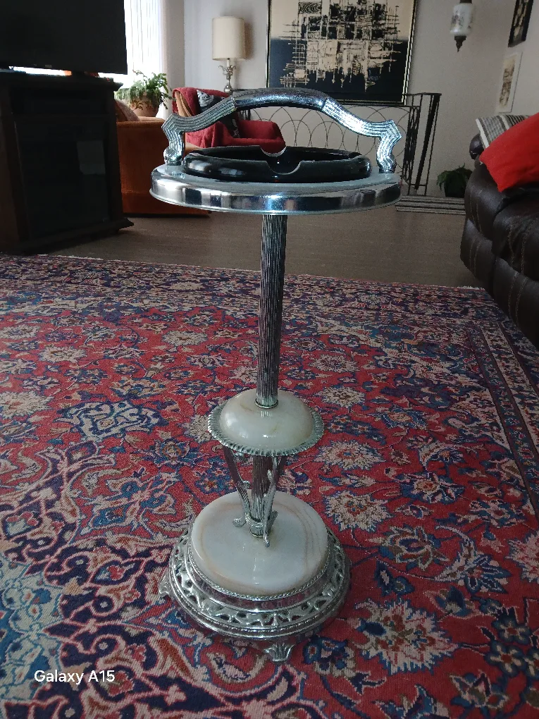 Vintage Ashtray Stand image indicator(2)