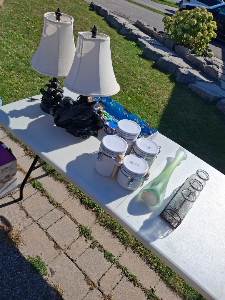 Crystals and decorative items image indicator(4)