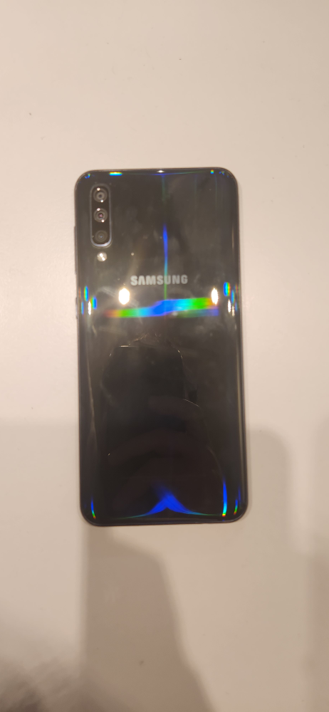 Samsung Galaxy A50 - Black 64gb - photo 2