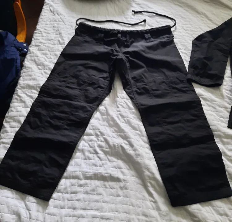 Black Jiu Jitsu Gi - Jacket & Pants image indicator(2)