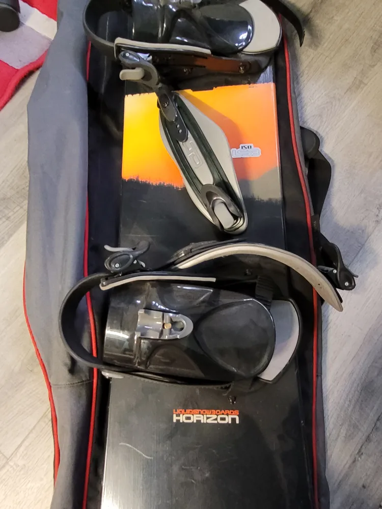 Liquid Snowboards Horizon Snowboard