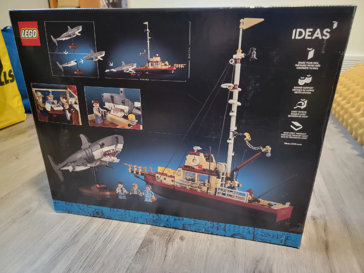 LEGO Ideas Jaws Diorama image indicator(2)