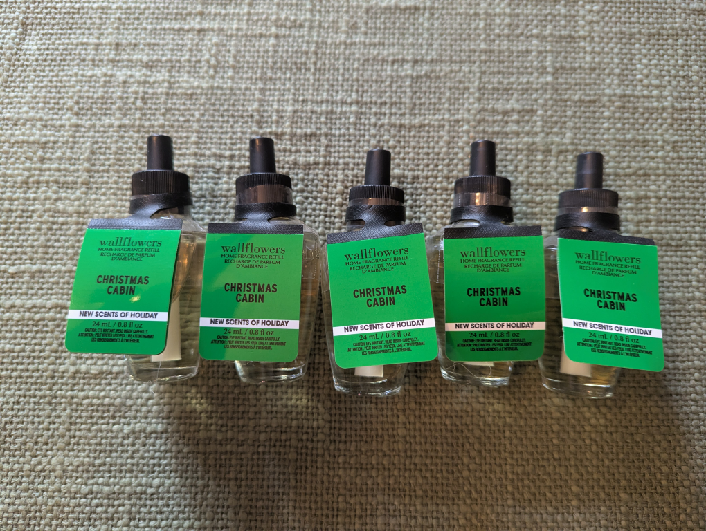 Bath & Body Works Wallflowers Christmas Cabin Refill
