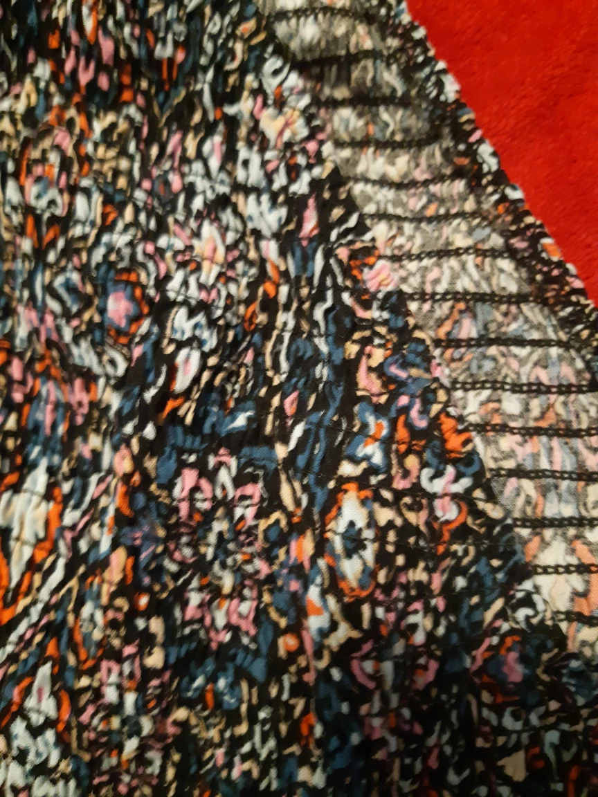 Torrid Size 4 Smocked Halter Top - photo 3
