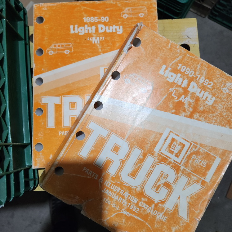 GM Light Duty Truck Service Manuals - photo 2
