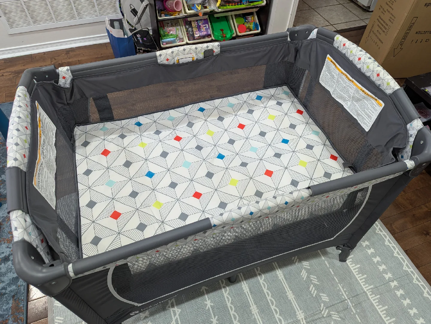 Baby Trend Lil Snooze Deluxe II Nursery Center $90 OBO image indicator(7)