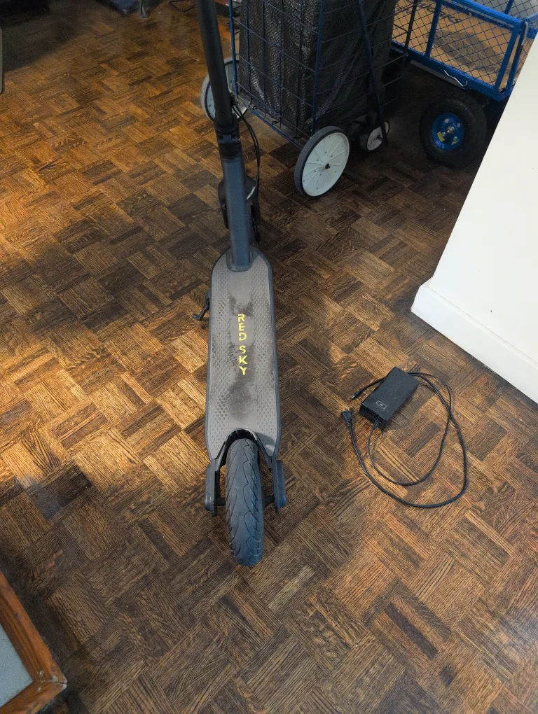 Red Sky Electric Scooter thumbnail