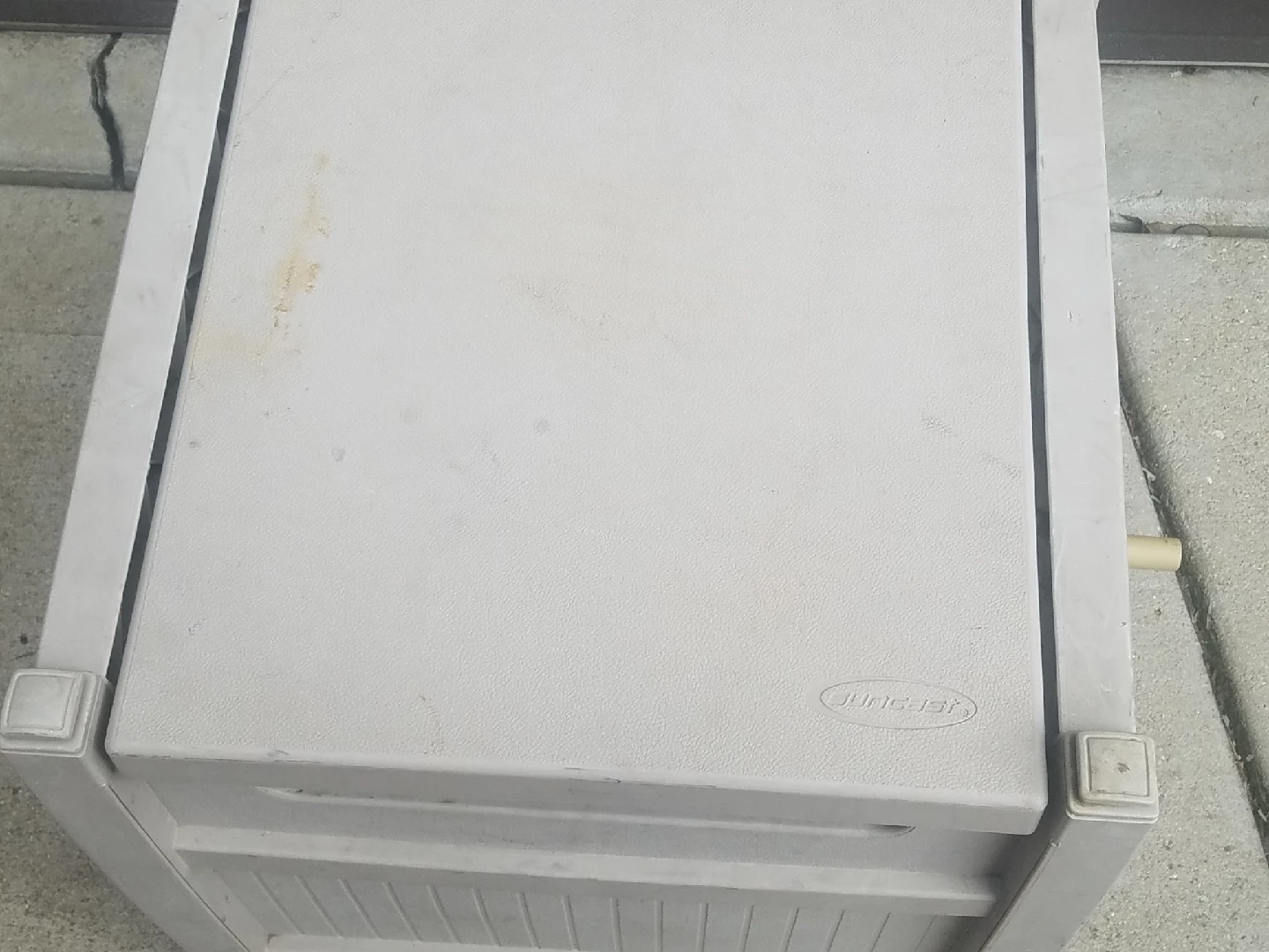 Suncast horse storage - photo 4
