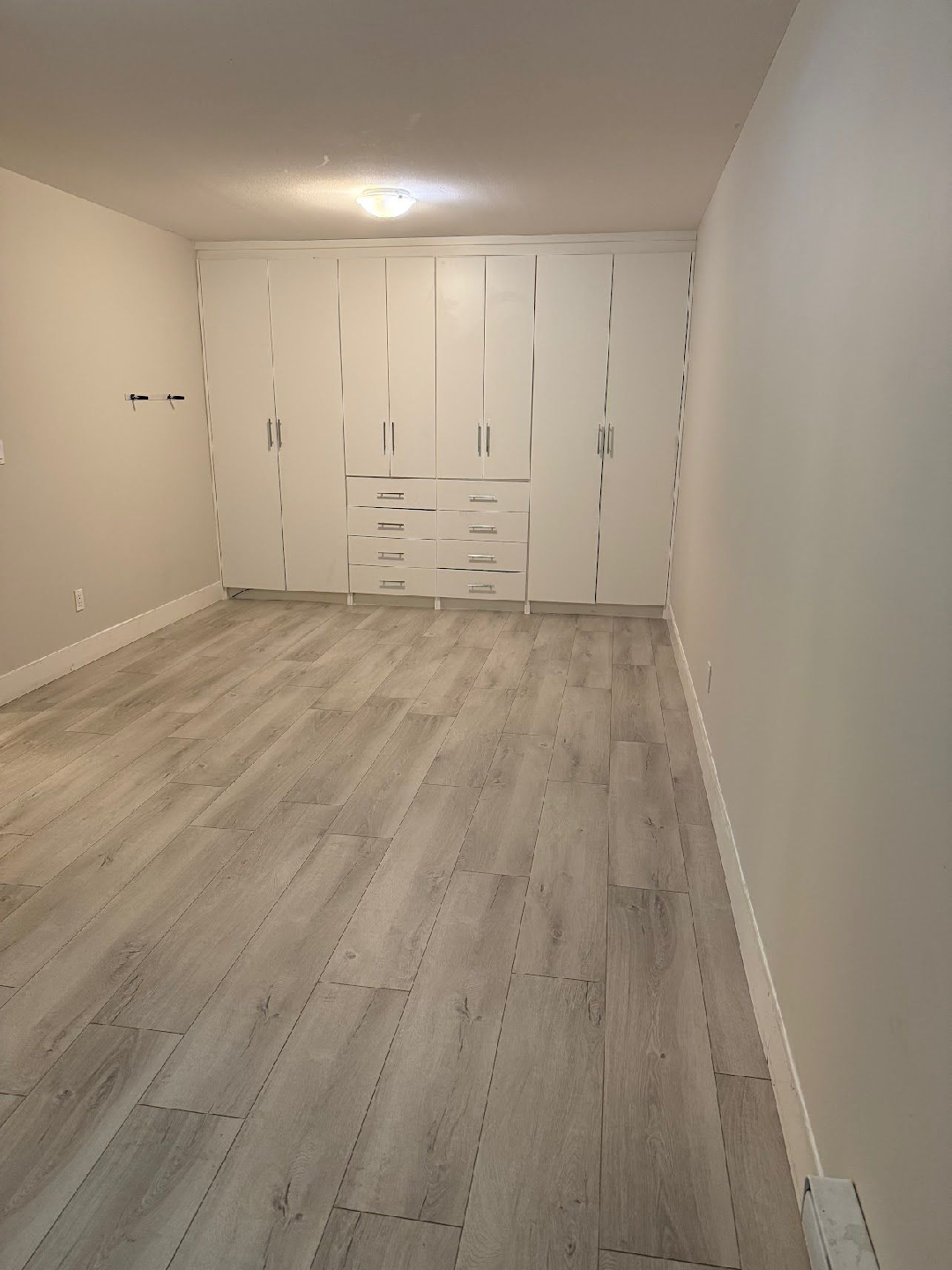 flooring lnsta!!@ti0n available - photo 2