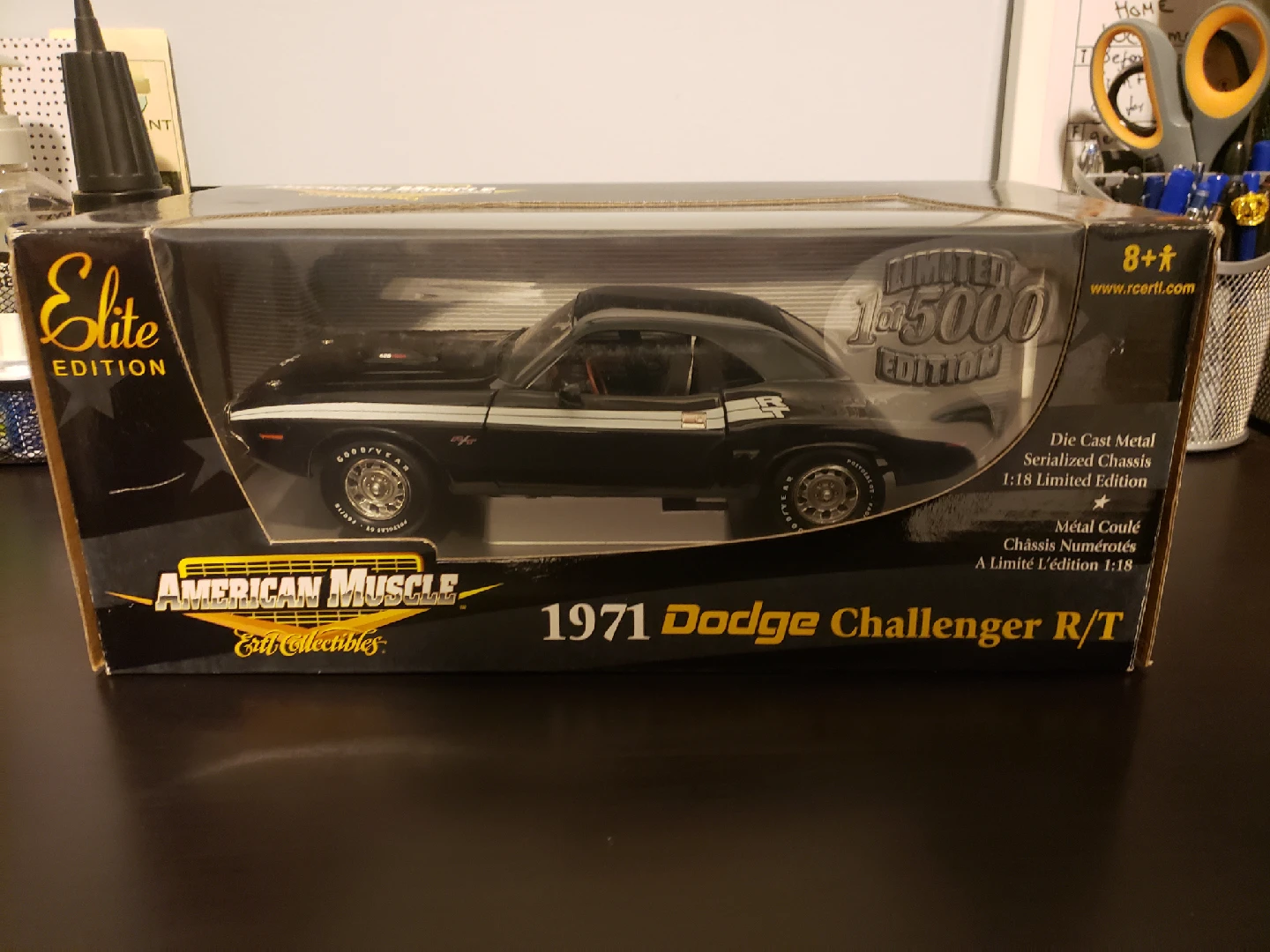 American Muscle 1971 Dodge Challenger R/T 1:18 Scale