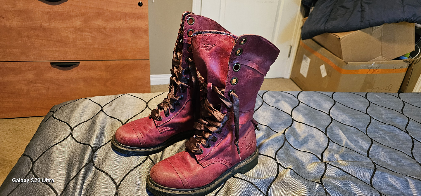 Dr. Martens Burgundy Boots, Size 39 - photo 5