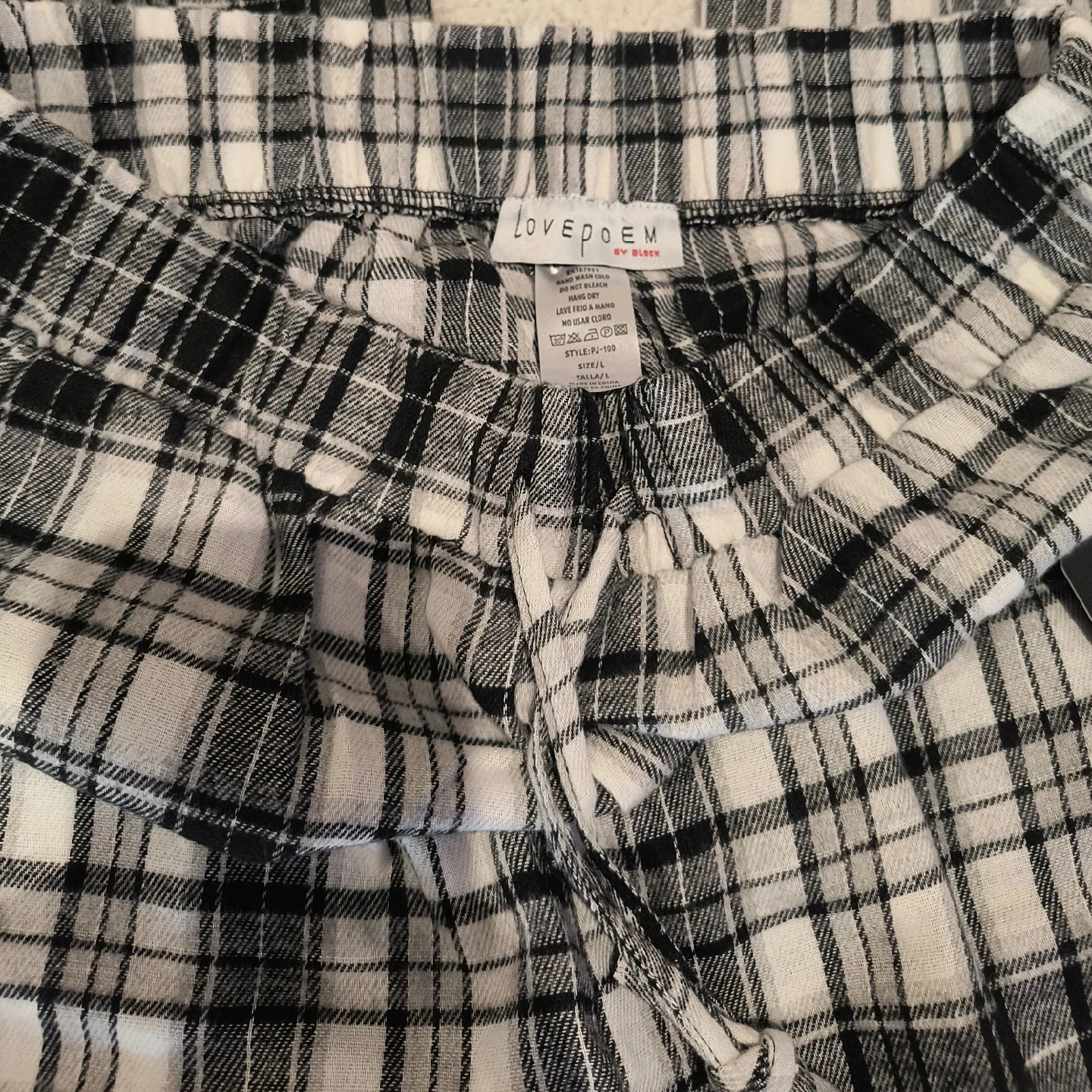 Love Poem Plaid Pajama Pants - Size L/G image indicator(5)