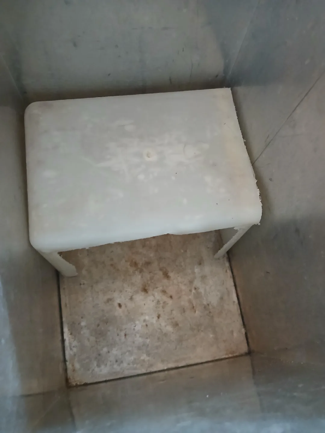 Vintage Canadian Tire Cooler - Red image indicator(3)