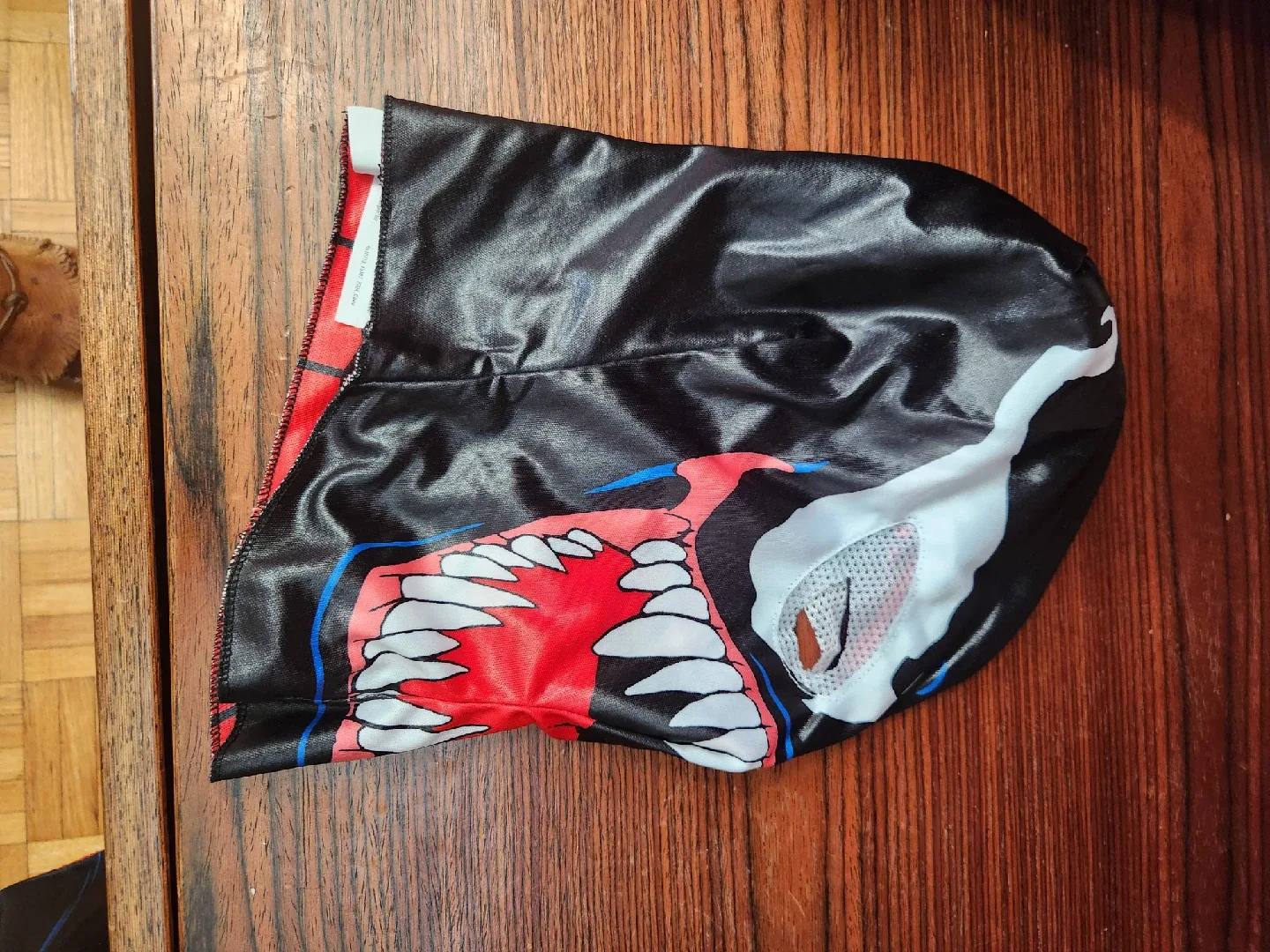 Reversable Marvel Spiderman Costume with Mask image indicator(9)
