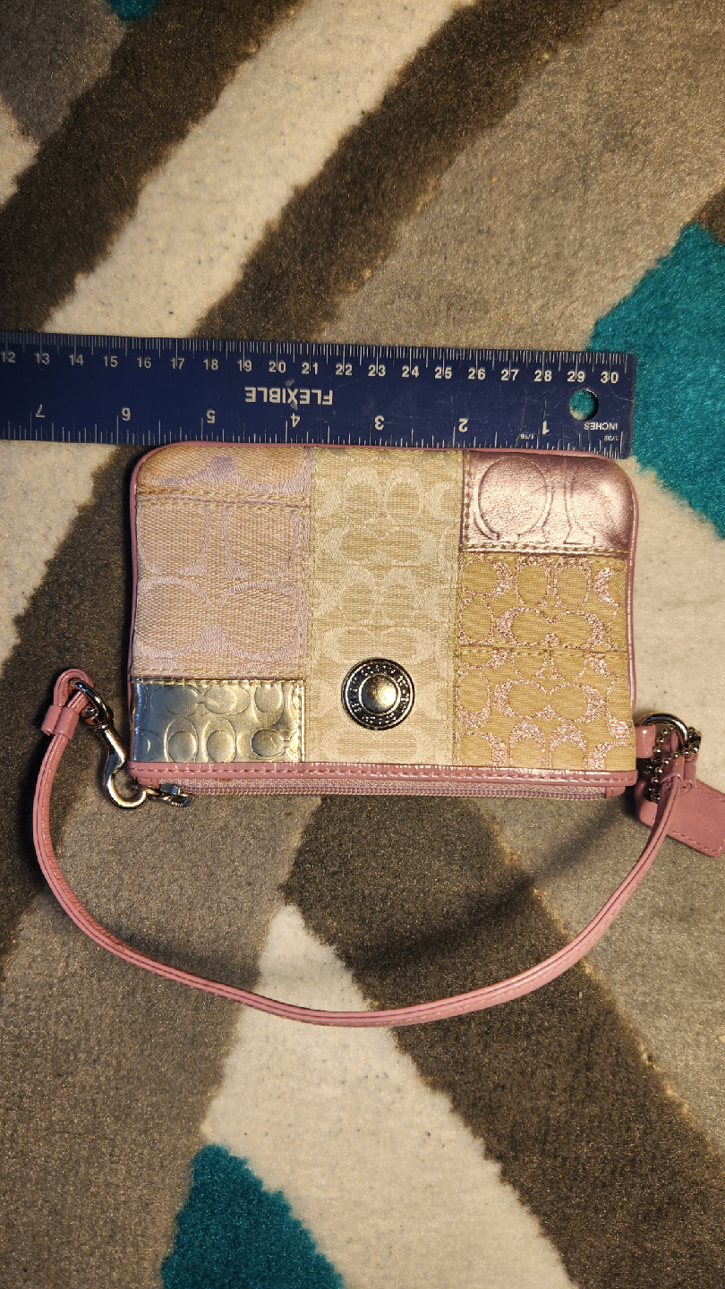 Coach Wristlet - photo 4