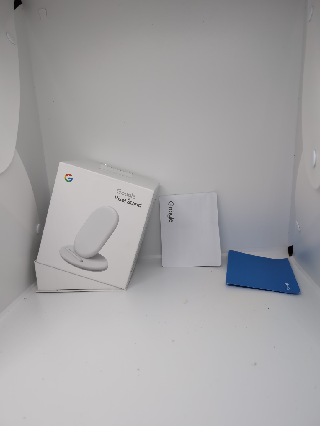 Empty box Google Pixel Stand
