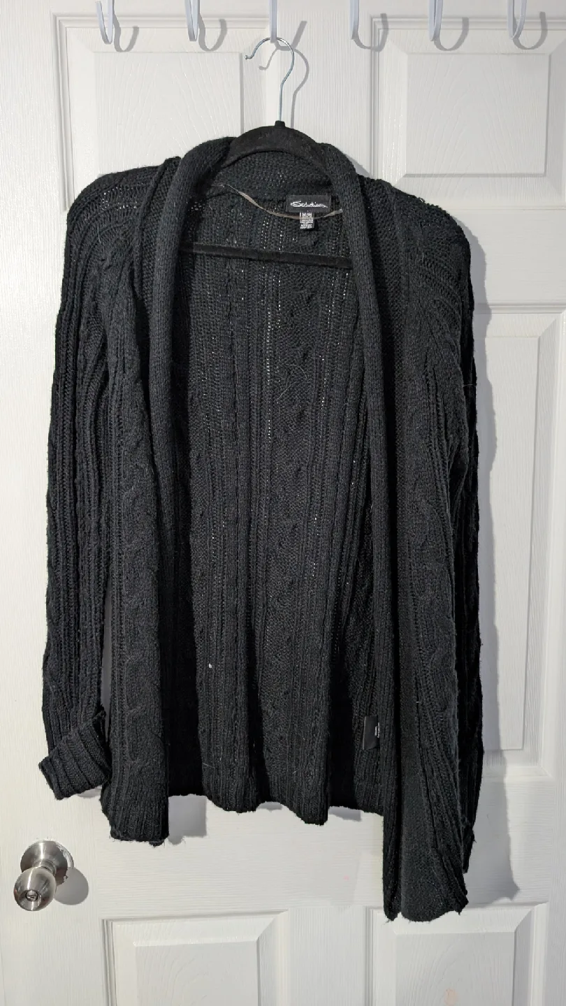 Variety of Cardigans - Forever 21, Suzy Shier, More! image indicator(6)