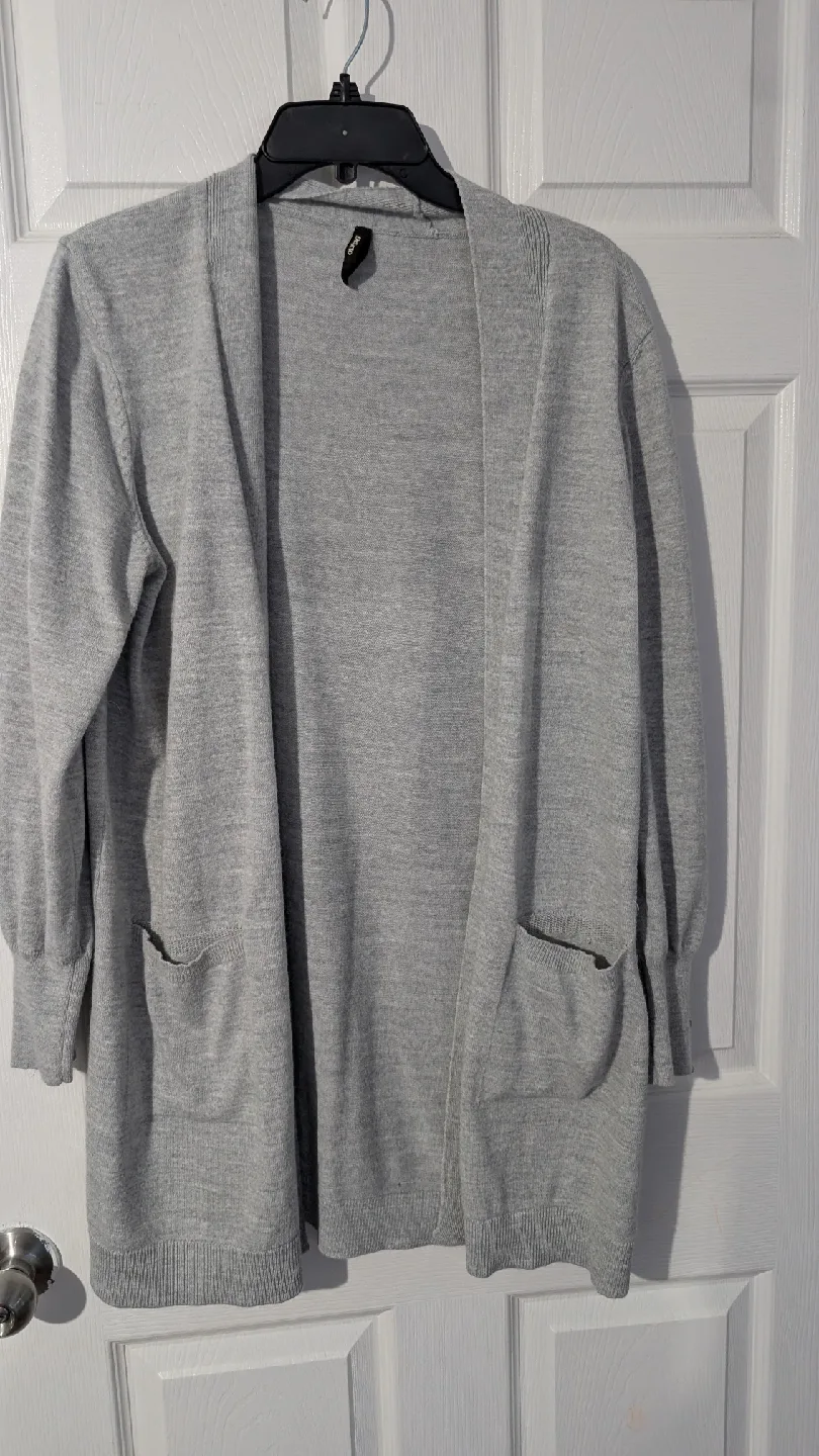 Variety of Cardigans - Forever 21, Suzy Shier, More! image indicator(8)