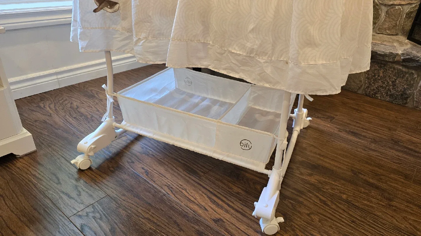 Bily Bassinet - White image indicator(4)