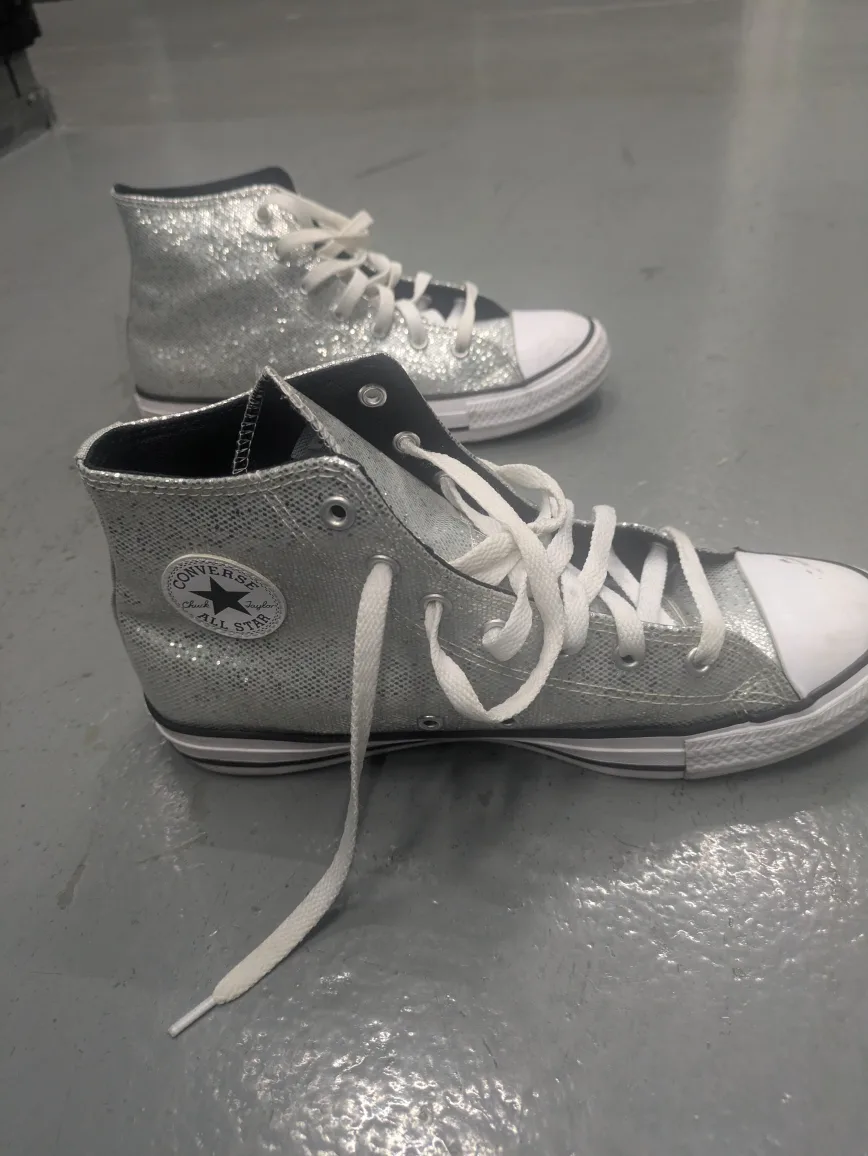 Converse All Star Chuck Taylor Silver Glitter High Tops image indicator(4)