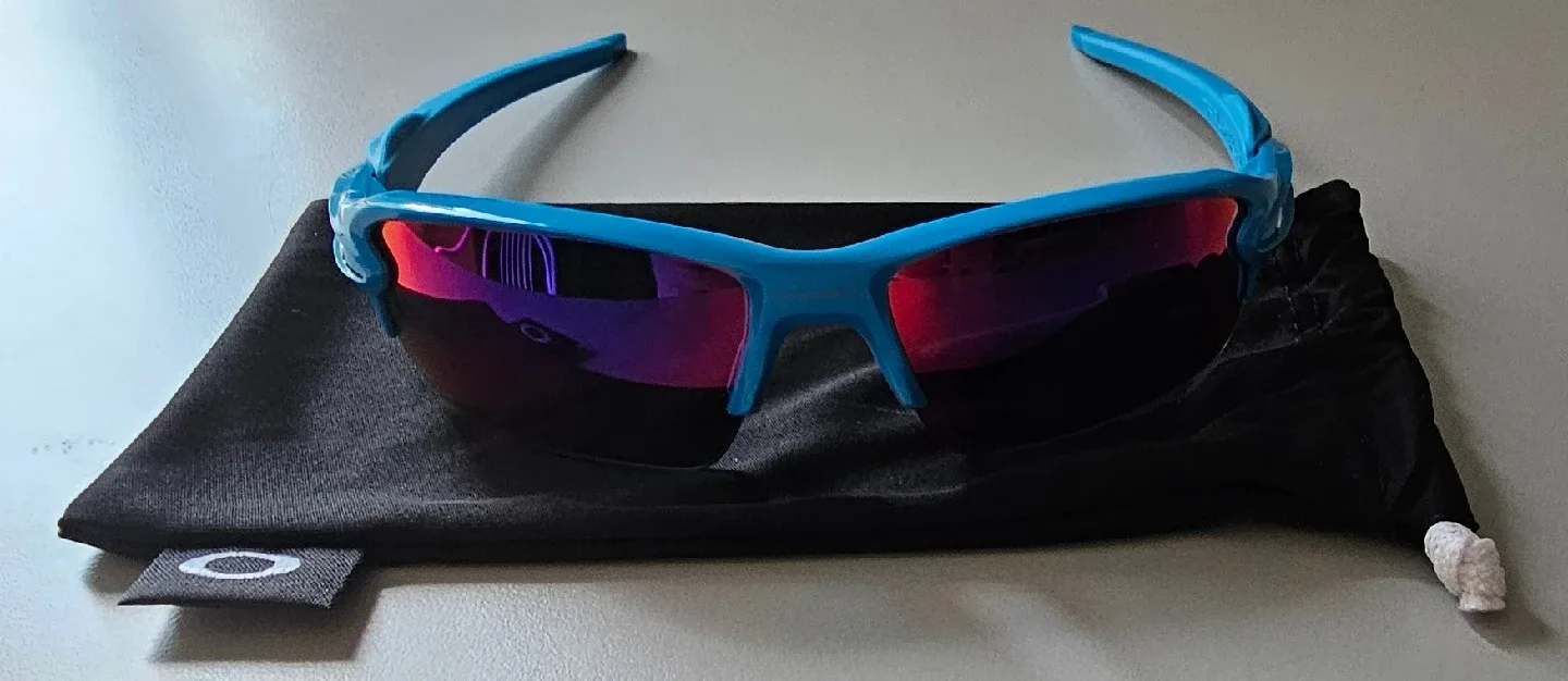 Oakley FLAK 2.0 Sky Red Iridium Sunglasses - Rare & Authentic image indicator(2)