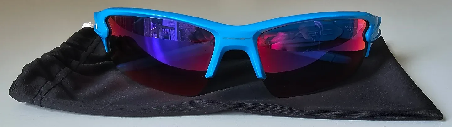 Oakley FLAK 2.0 Sky Red Iridium Sunglasses - Rare & Authentic image indicator(3)