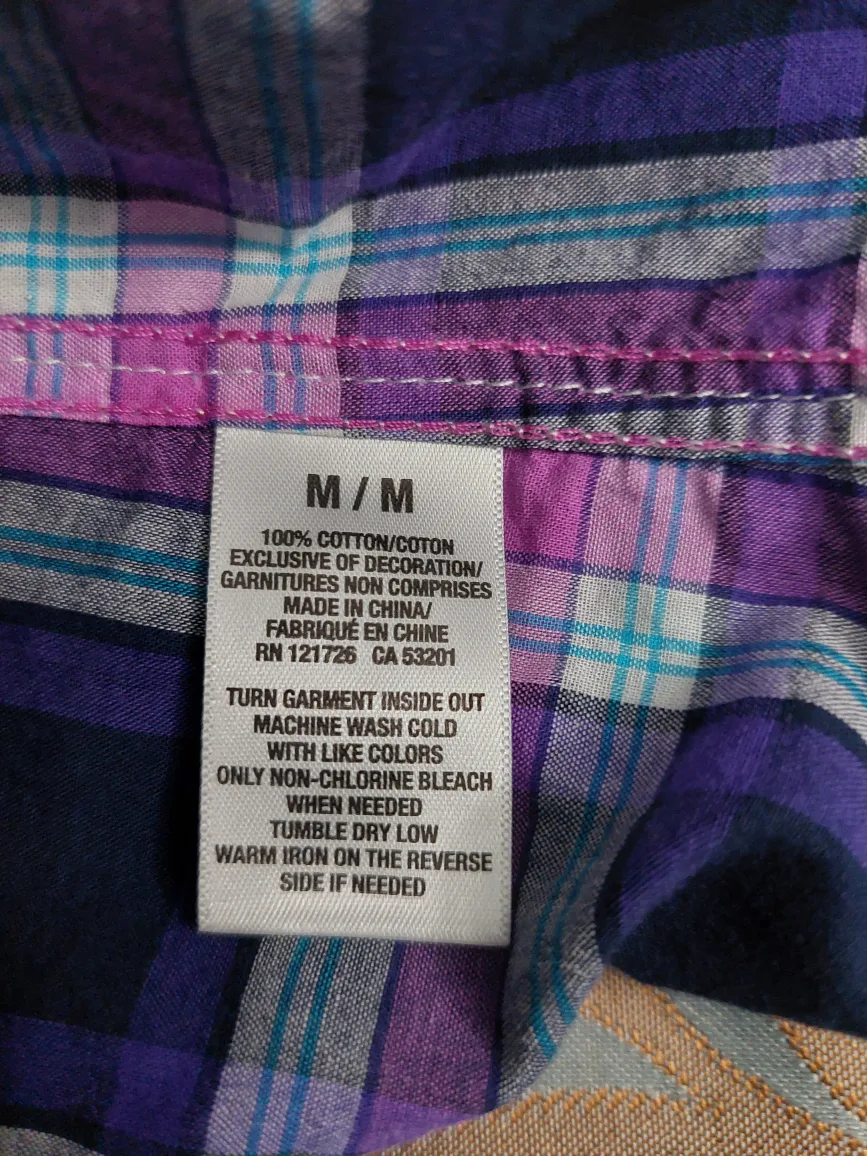 Old Navy Plaid Button-Down  Cotton Shirt  Medium image indicator(8)