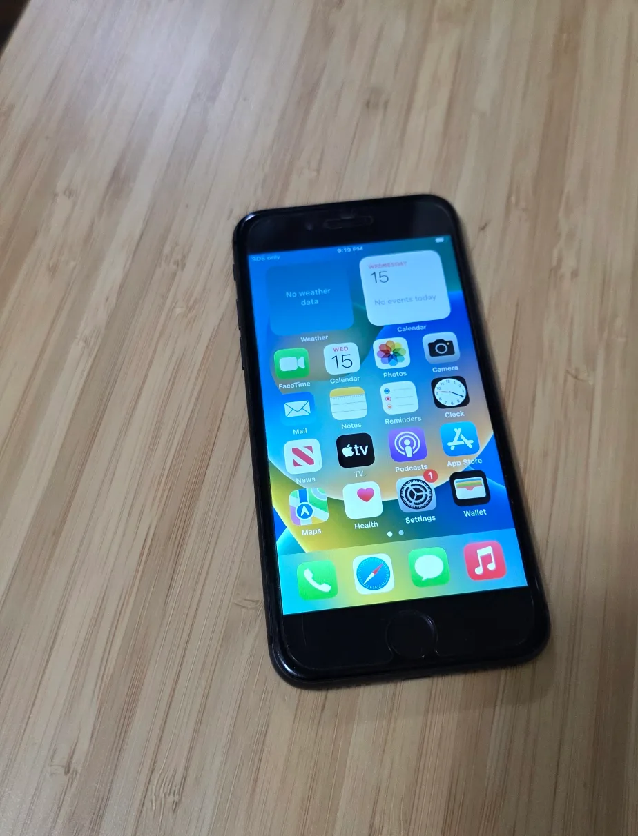 iPhone 8 - Black image indicator(2)