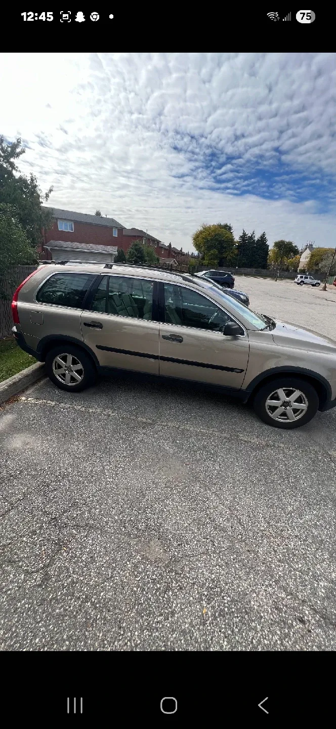Volvo XC90 SUV - Beige 2004 image indicator(4)