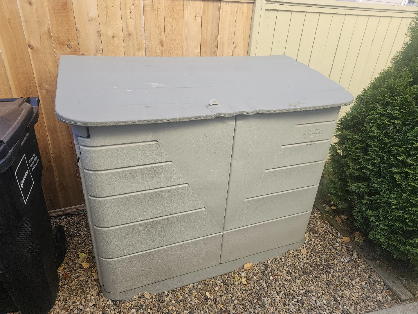 Rubbermaid Horizontal Outdoor Storage Shed - photo 3