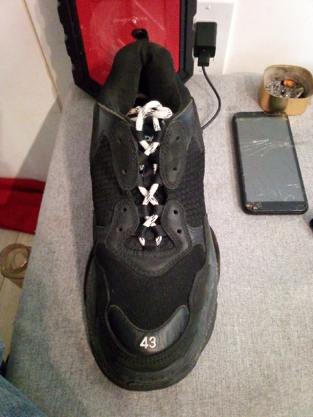 Balenciaga Triple S Black Size 43 image indicator(2)