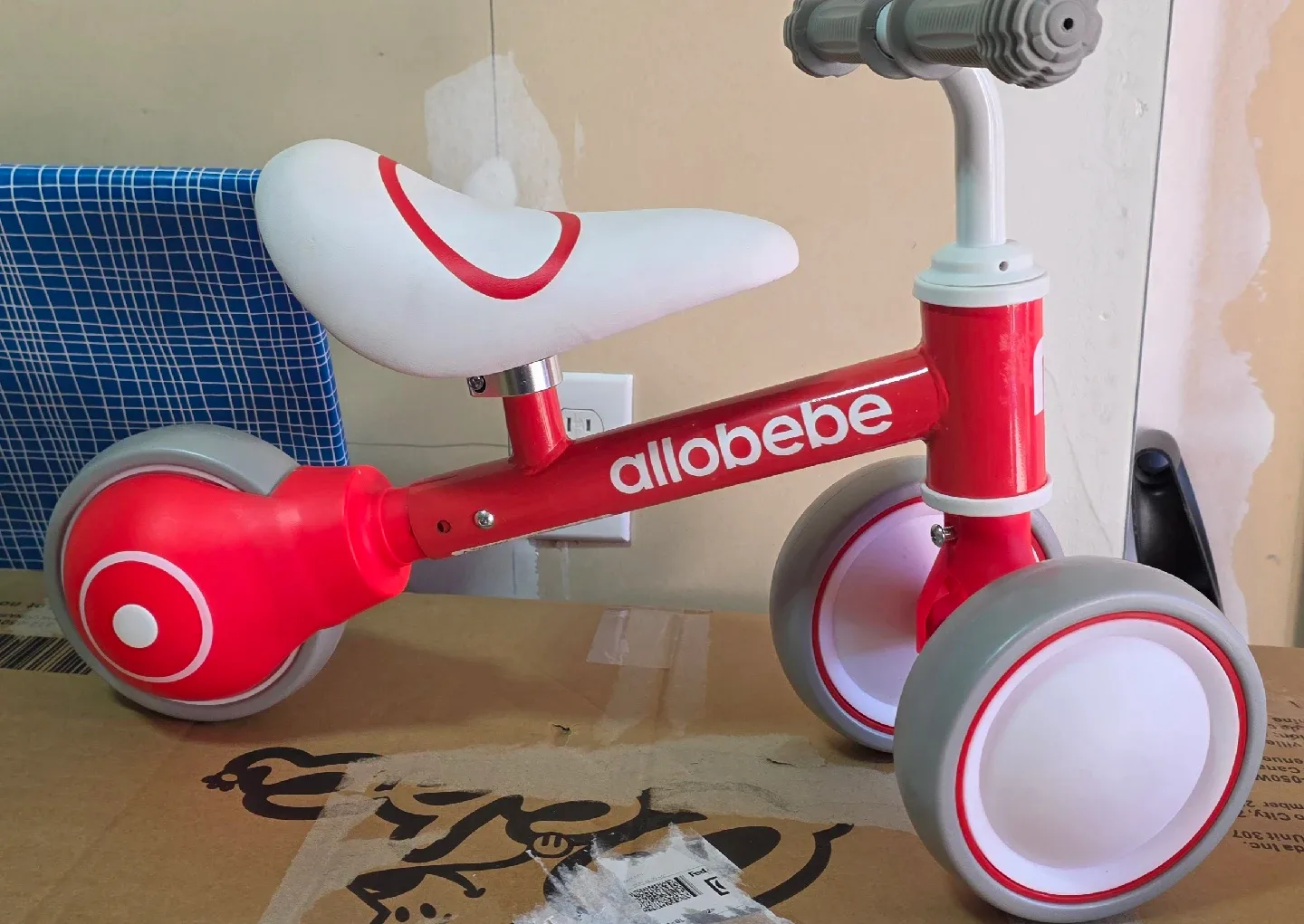 BRAND NEW - allobebe Baby Balance Bike image indicator(6)