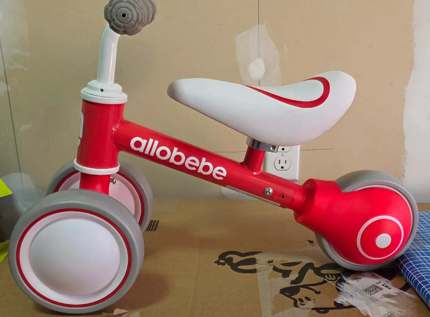 BRAND NEW - allobebe Baby Balance Bike image indicator(8)