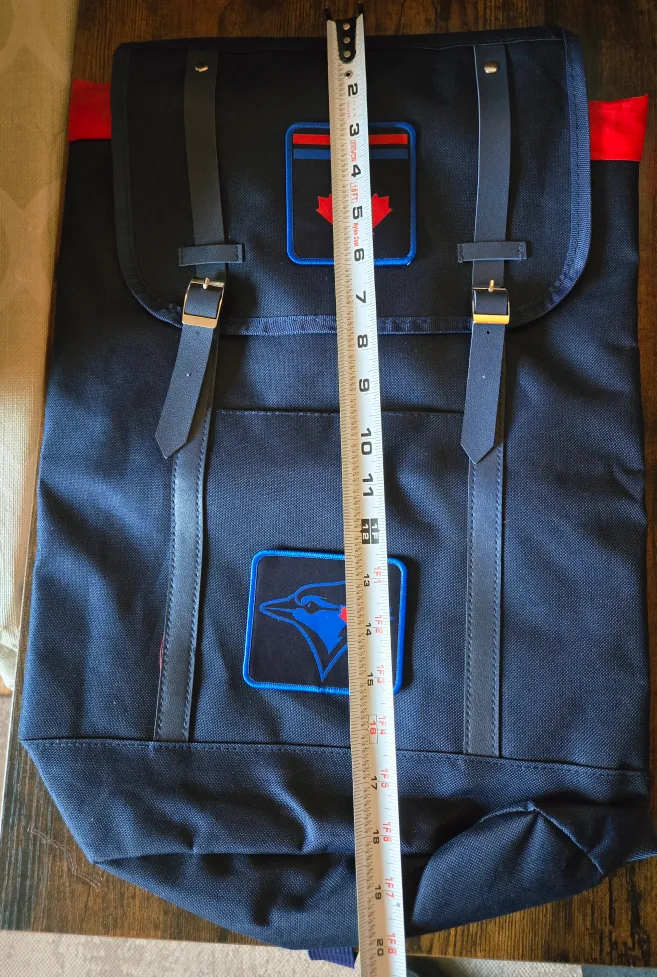 Toronto Blue Jays backpack image indicator(3)