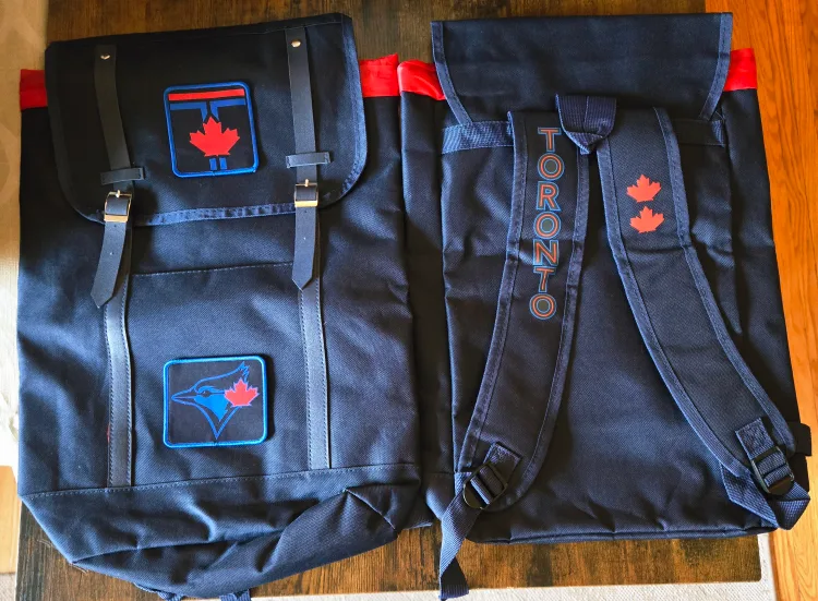Toronto Blue Jays backpack image indicator(4)