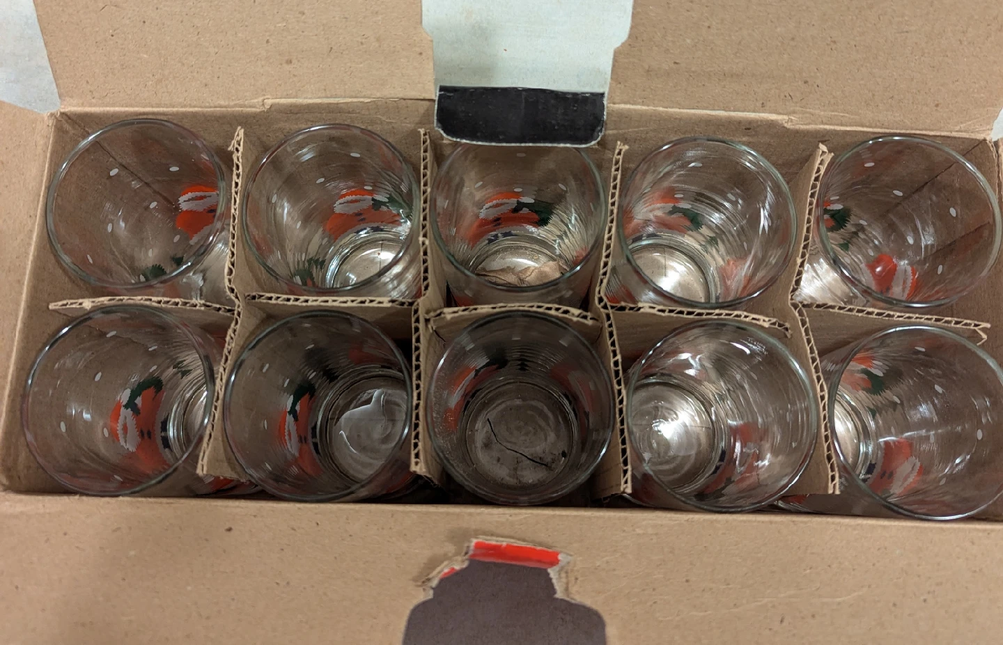Festive Set of 10 Christmas Drinking Glasses - photo 3